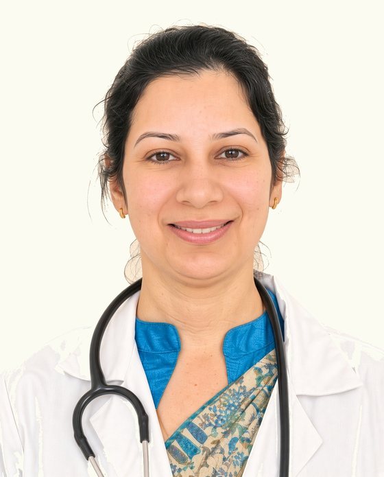 Dr Annie Arvind