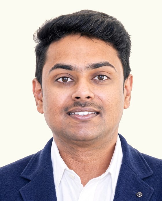 Dr Shamsundar Y