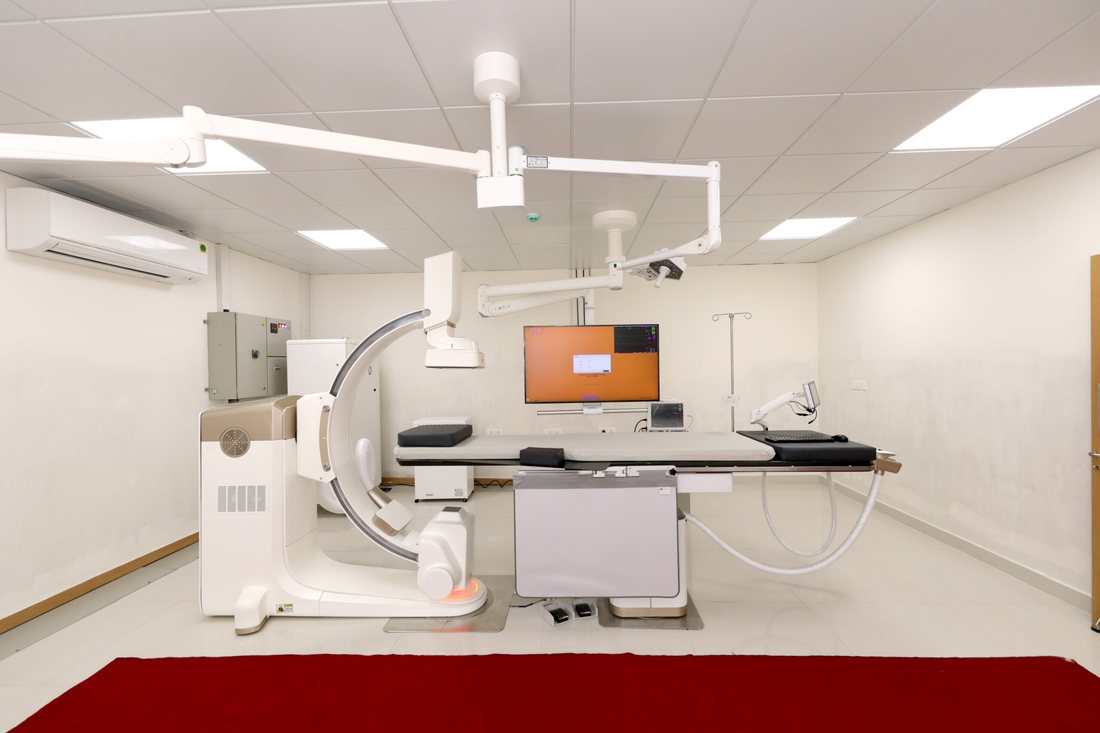 Cardiac catheterisation laboratory (cath lab)